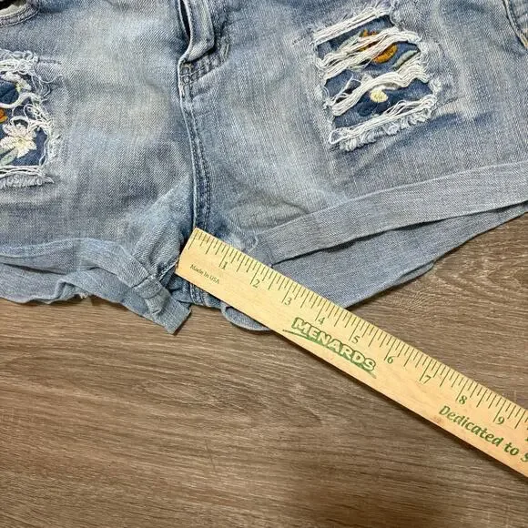 Hippie Laundry Mid Rise Embroidered Denim Shorts Size 30 Boho Festival - Picture 2 of 9
